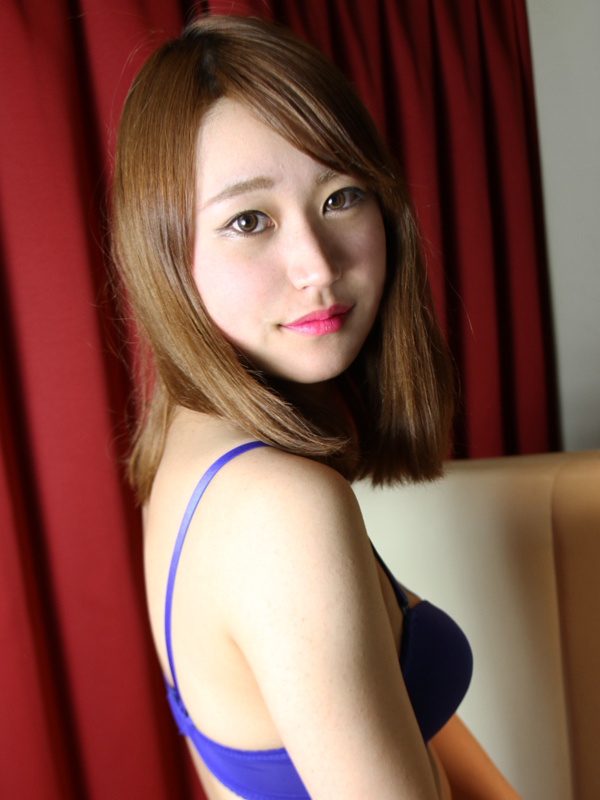 激安ヌキ道楽・京橋店 あいな 27歳 T：160　B：84(C)　W：56　H：84